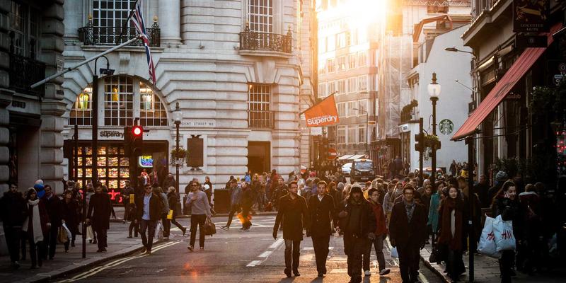 深圳鸿创如何构建AIoT智能硬件生态？揭秘其物联网平台战略布局